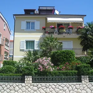 apartments-ankica-crikvenica.primorje-gorskikotar.com/